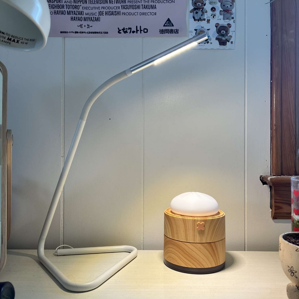 LED desk lamp minimal